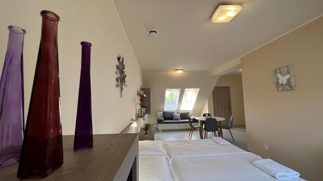 Gardencity Apartmanhaz Gyor Exterior photo