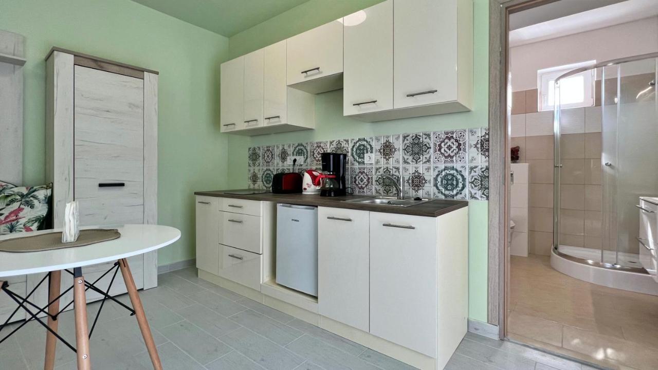 Gardencity Apartmanhaz Gyor Exterior photo